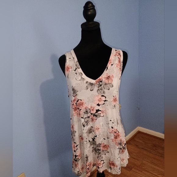 💰 NWOT Womens Lot 6 Six Small Tops Blouses Fun Spring Summer Lightweight - Picture 11 of 11